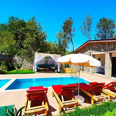 Villa Kayakoy'de Jakuzili, Havuzlu, Cocuk Havuzlu Muhafazakar *